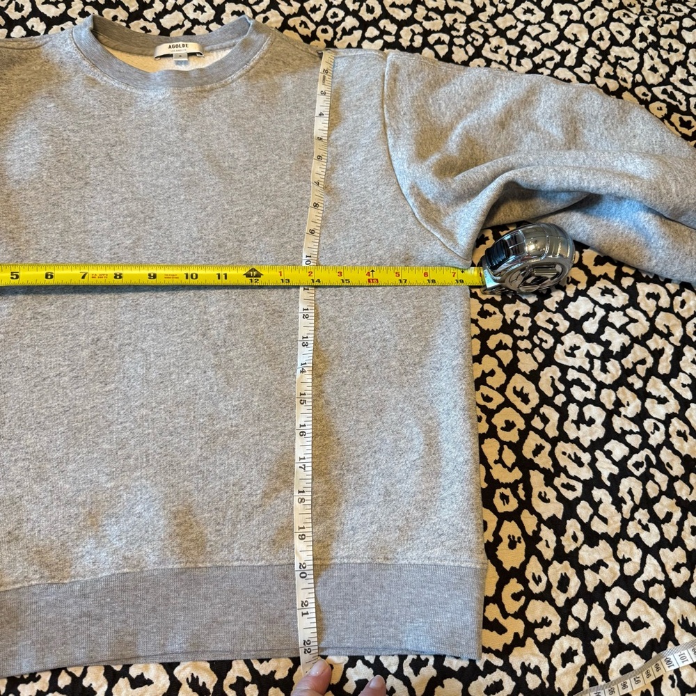 AGOLDE Gray Crewneck Sweatshirt Women’s Small Fleece Lined Made in 🇺🇸 Minimalist - Picture 3 of 5